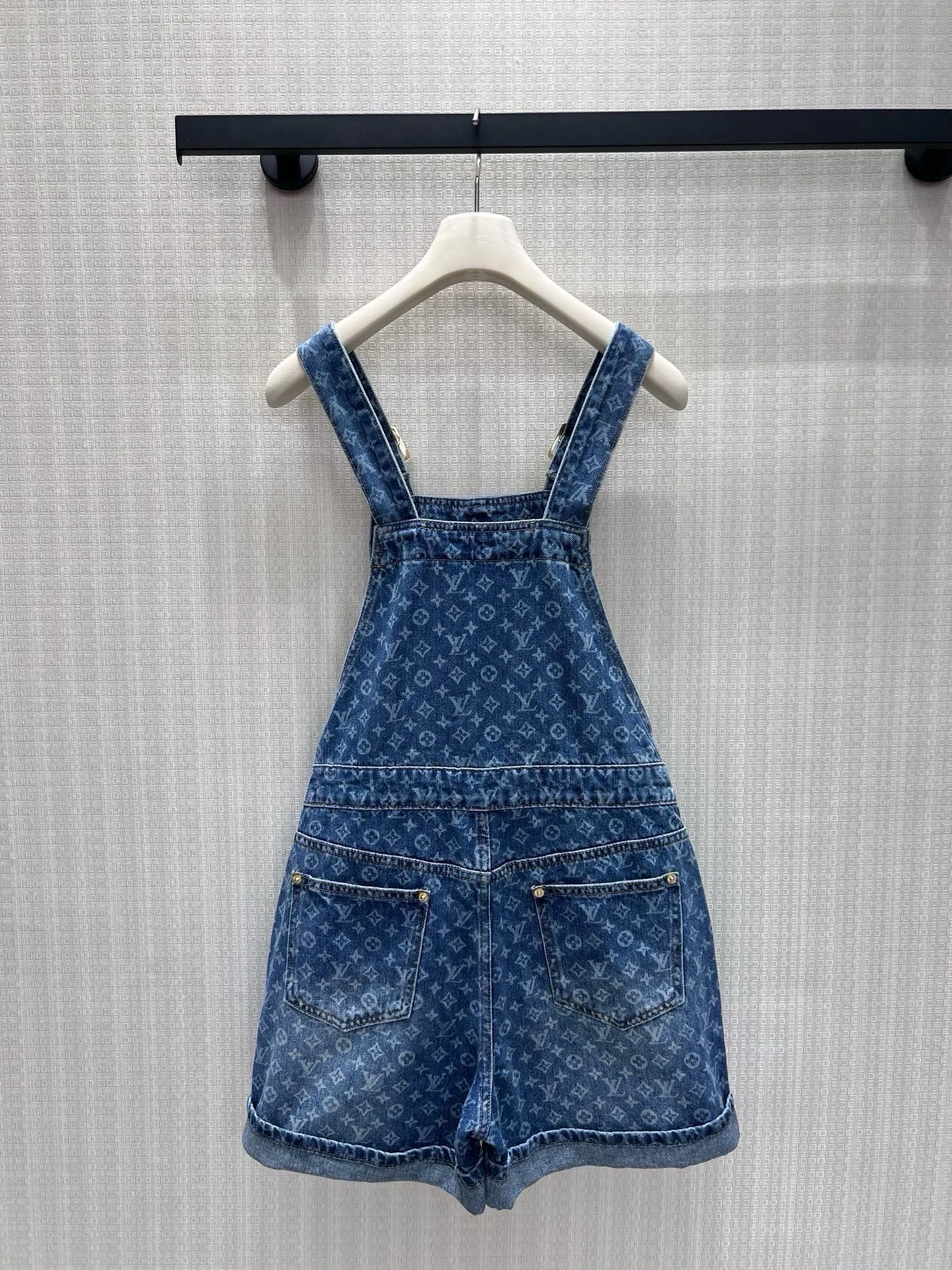 LV Shorts Denim S-M-L B75202608041590 - Image 2