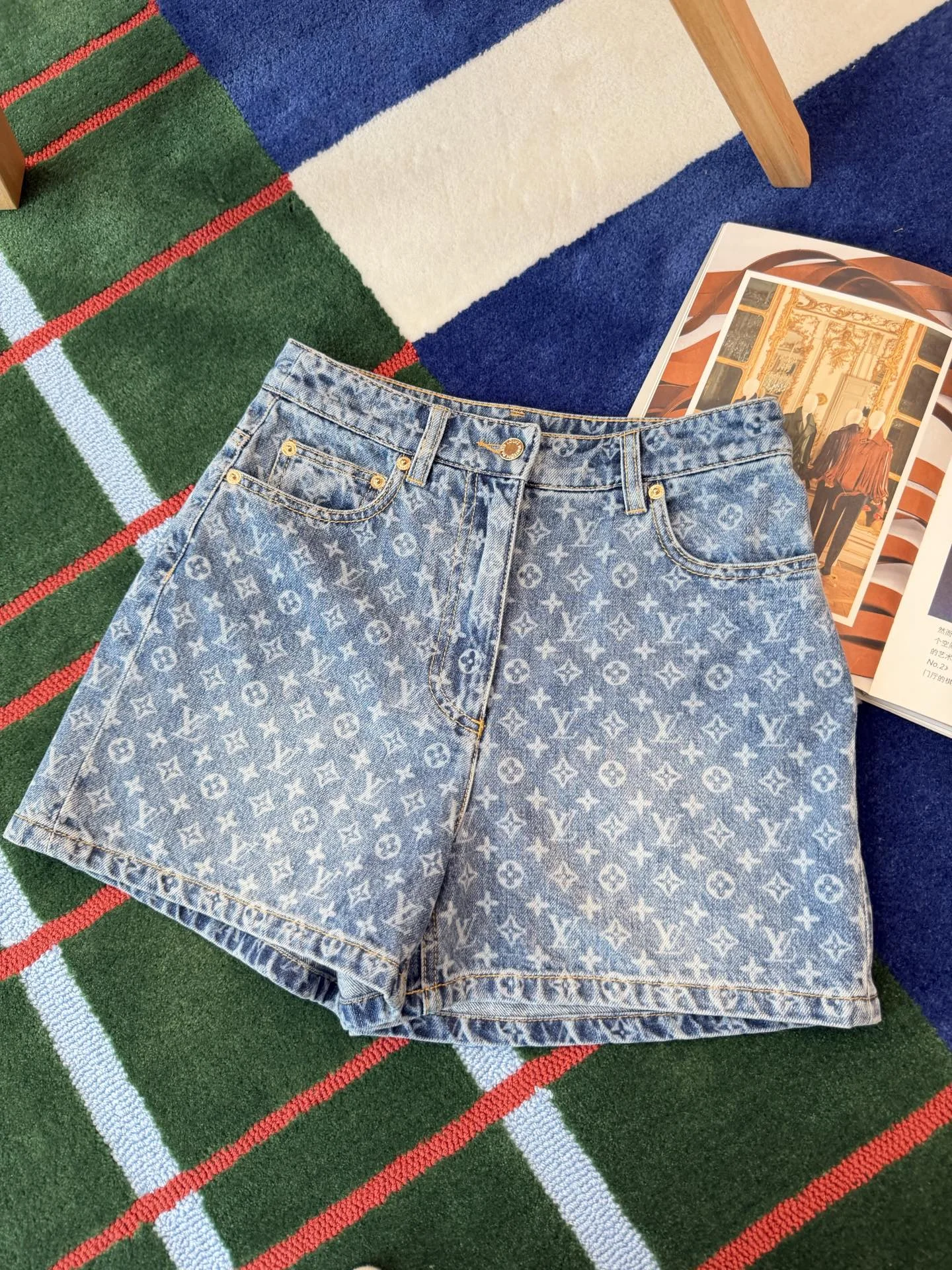 LV Shorts Denim SML C05202608040102