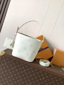 LV Shoulder Bags Empreinte Leather (Light Green-Gold) 16X18X12CM E50202608071599