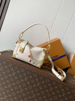 LV Shoulder Bags Grains Calfskin (White-Gold) 18X12X6CM F60202608071157