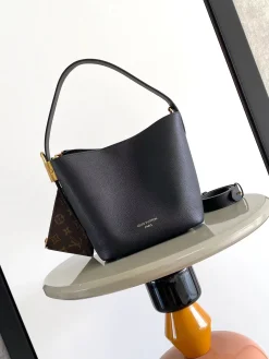 LV Shoulder Bags Leather (Black-Gold-Brown) 18X12X16CM G50202608070650