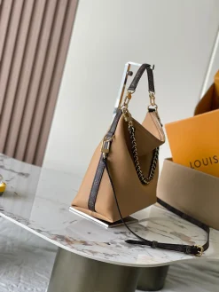 Alternative view of LV Shoulder Bags Leather (Camel-Dark Brown) 26X10X30CM H50202608071266