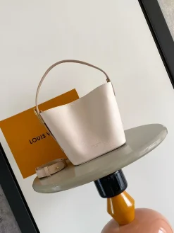 LV Shoulder Bags Leather (Cream-Beige) 18X12X16CM G50202608070648