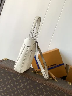 Alternative view of LV Shoulder Bags Mahina Calfskin (Cream-Brown) 25X20X6CM E80202608071094