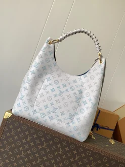 Alternative view of LV Shoulder Bags Mahina Ys Leather (White-Blue) 40X17X35 H00202608071509
