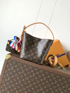 LV Shoulder Bags Monogram Canvas (Brown-Tan) 18X12X16CM D70202608071084