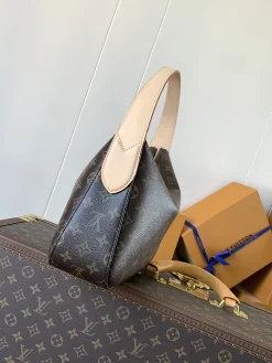 Alternative view of LV Shoulder Bags Monogram Canvas (Brown-Tan) 22X9X33CM D80202608070845
