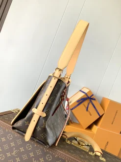 Alternative view of LV Shoulder Bags Monogram Canvas (Brown-Tan) 29X24X12CM D70202608071273
