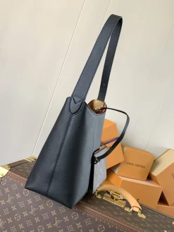 Alternative view of LV Shoulder Bags Smooth Calfskin (Black-Brown) 24X28X16CM F50202608071247