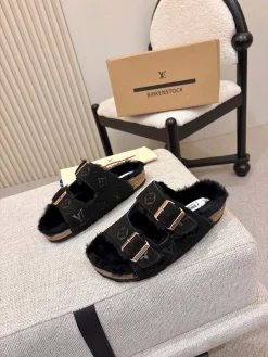 LV Slides B80202608031590