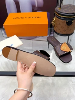 LV Slides Fabric & Lambskin EU35-42 A40202608031179