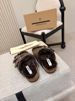 Alternative view of LV Slides Leather & Wool EU35-46 B80202608031588