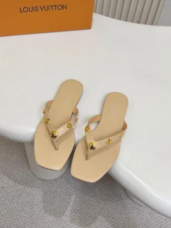 Alternative view of LV Slides Rubber EU35-43 A60202608031014
