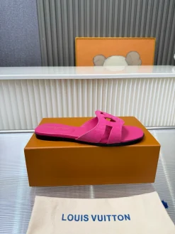 LV Slides Suede Rubber EU35-43 A50202608031505