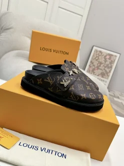 Alternative view of LV Slippers Calfskin Leather EU35-45 B20202608031576