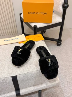 LV Slippers Wool EU35-41 B60202608031592