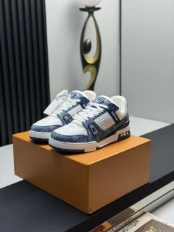 LV Sneakers Calf Leather EU35-46 B80202608030820
