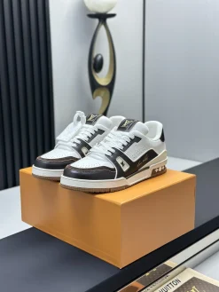 LV Sneakers Calf Leather EU35-46 C00202608030800