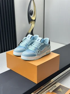 Alternative view of LV Sneakers Calf Leather EU35-46 C00202608030806
