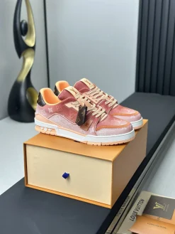 Alternative view of LV Sneakers Calf Leather EU35-46 C00202608030807