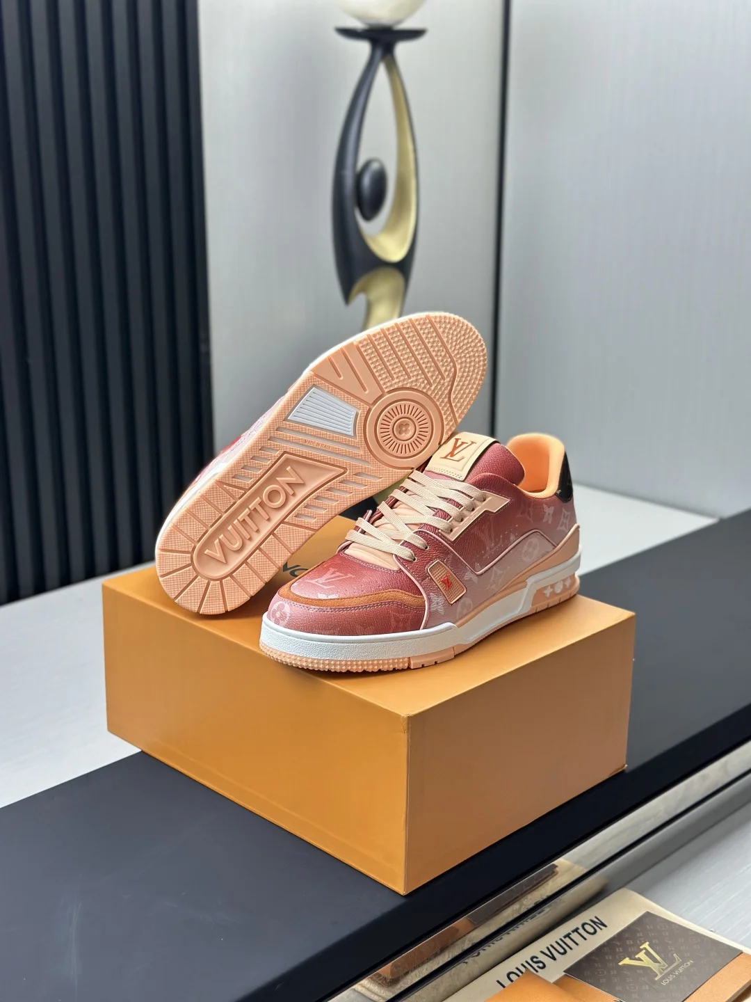LV Sneakers Calf Leather EU35-46 C00202608030807 - Image 6