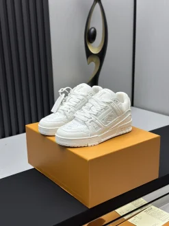 LV Sneakers Calf Leather EU35-46 C00202608030816