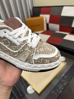 Alternative view of LV Sneakers Calf Leather EU38-44 B70202608030100
