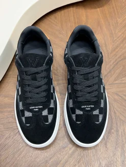 LV Sneakers Calf Leather EU39-44 D00202608032652