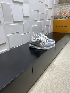 Alternative view of LV Sneakers Calf Leather EU39-46 C00202608030780