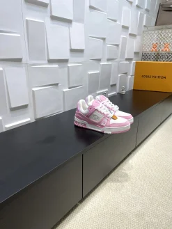 LV Sneakers Calf Leather & Mesh EU35-40 B80202608030770