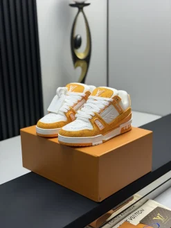 LV Sneakers Calfskin Leather EU35-46 B80202608030825