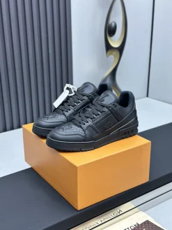 LV Sneakers Cow Leather EU35-46 C00202608030818