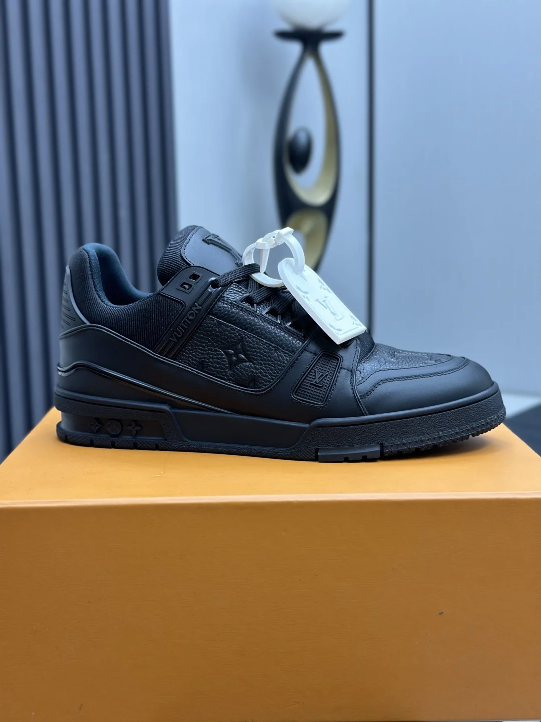 LV Sneakers Cow Leather EU35-46 C00202608030818 - Image 7