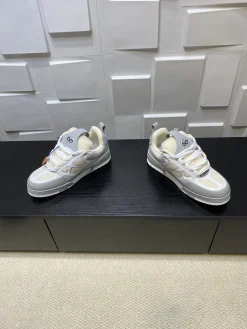 Alternative view of LV Sneakers Leather EU35-46 C00202608030782