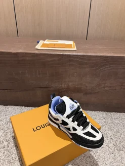 Alternative view of LV Sneakers Leather EU35-46 C00202608030789