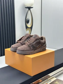 LV Sneakers Leather EU35-46 C00202608030804