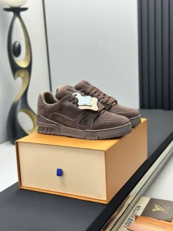 Alternative view of LV Sneakers Leather EU35-46 C00202608030804