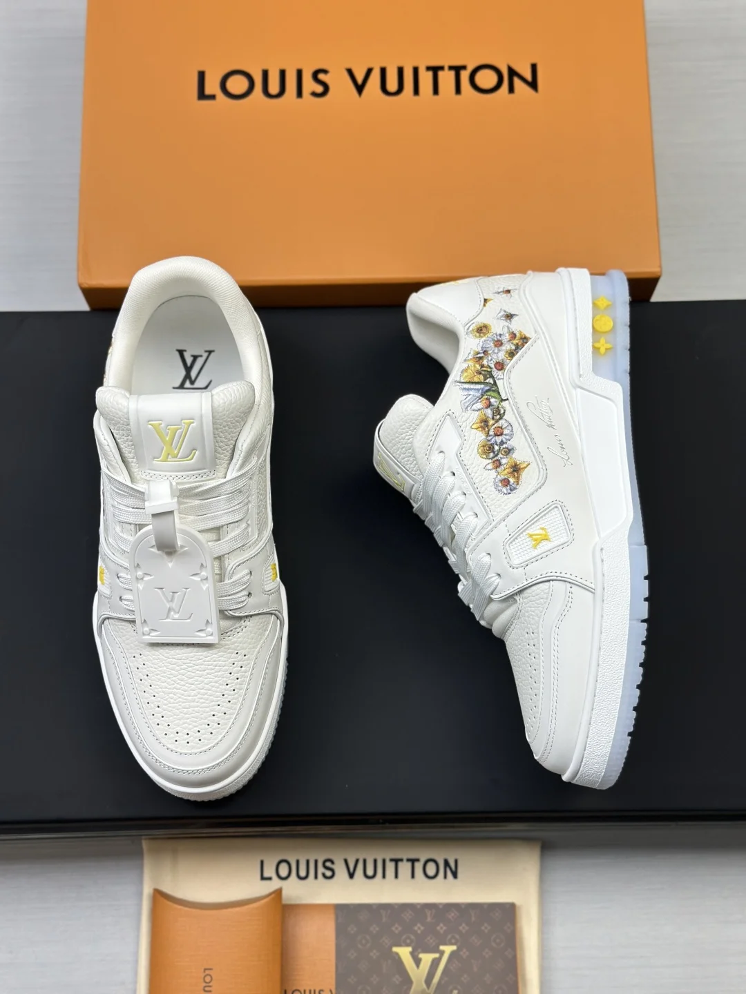 LV Sneakers Leather EU35-46 C00202608030805 - Image 8