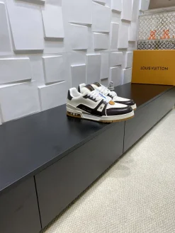 LV Sneakers Leather EU38-46 C00202608030773