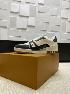 LV Sneakers Leather & Mesh EU38-46 C00202608030776