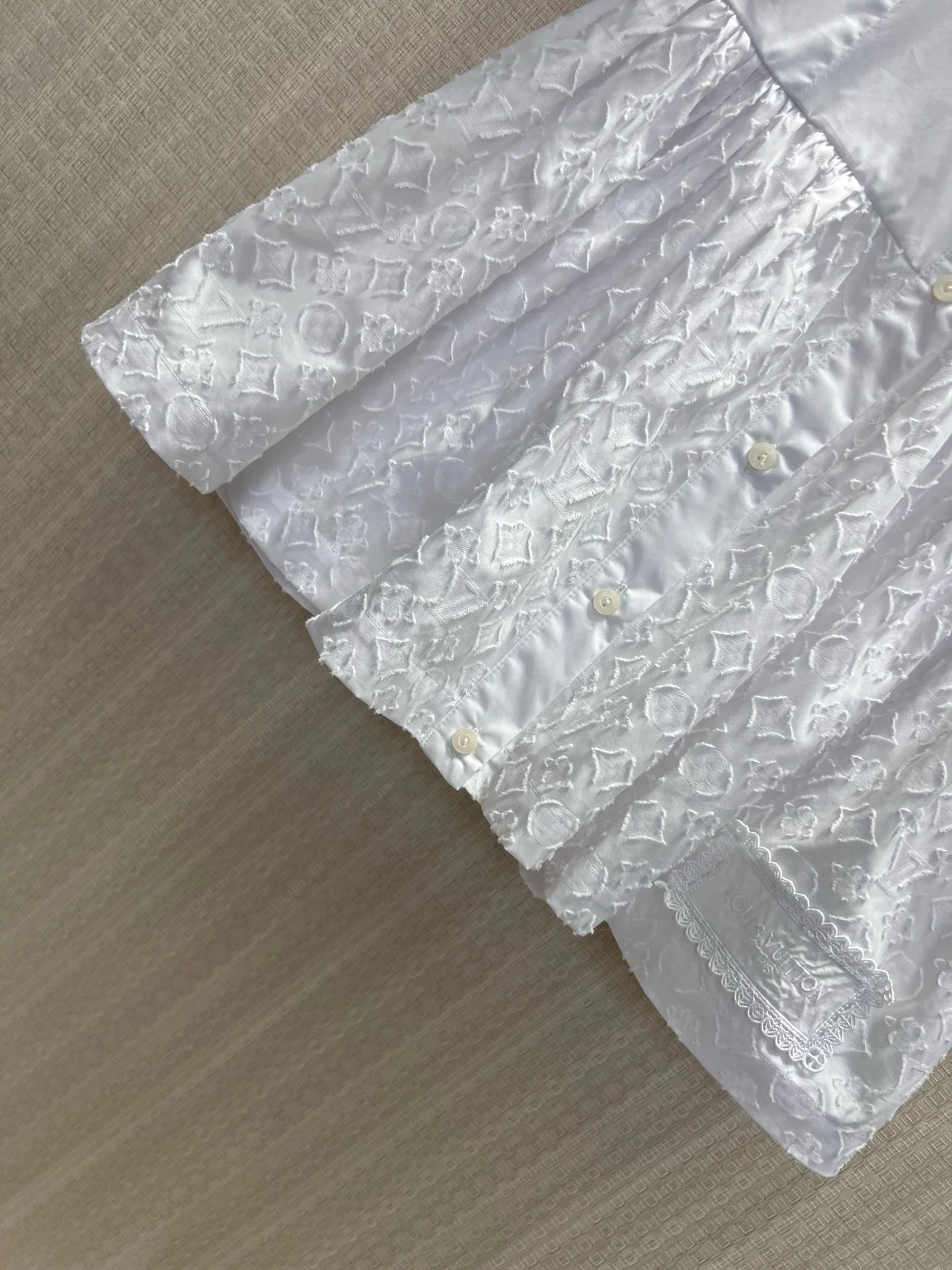 LV Suits 36-40 C35202608040263 - Image 7