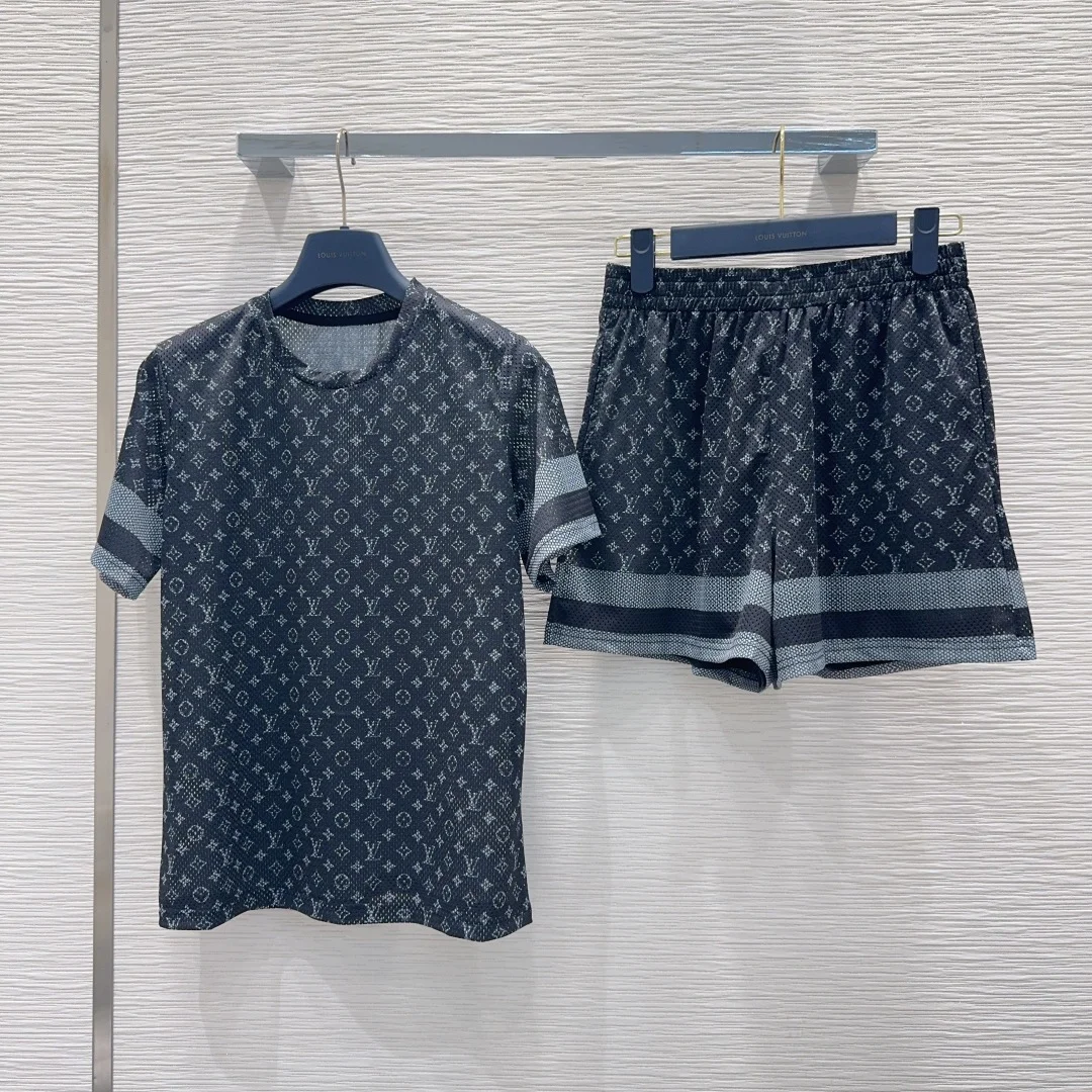 LV Suits S M L B65202608041954