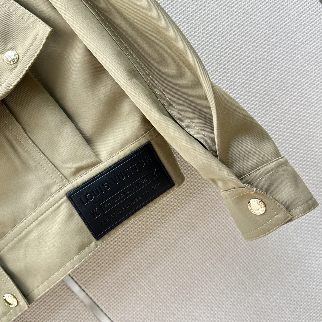 LV Suits S M L XL C85202608041353 - Image 6