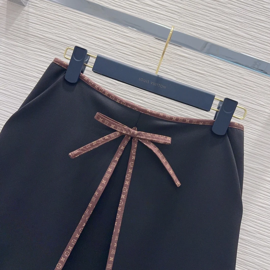 LV Suits S-XL B25202608041082 - Image 2