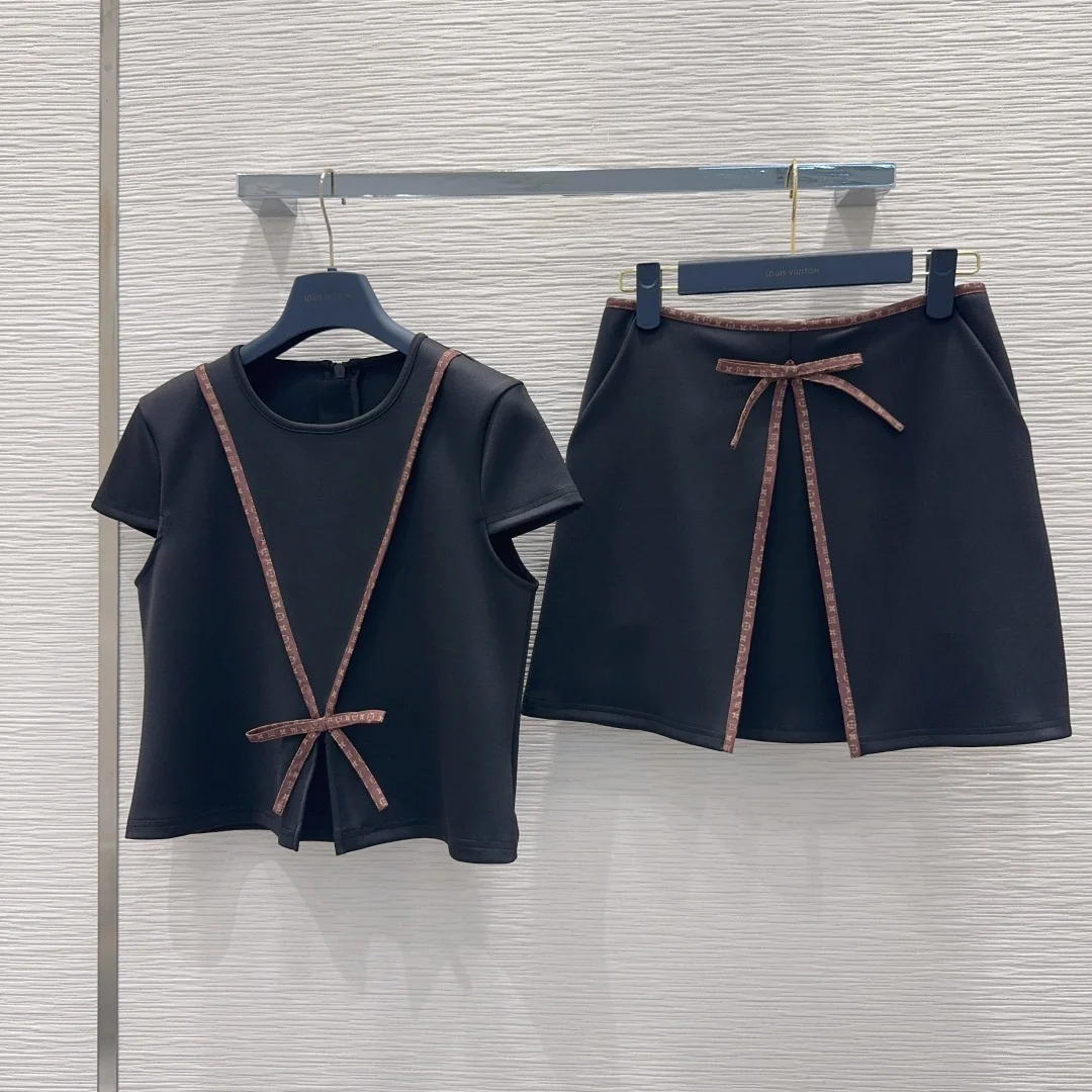LV Suits S-XL B25202608041082 - Image 9
