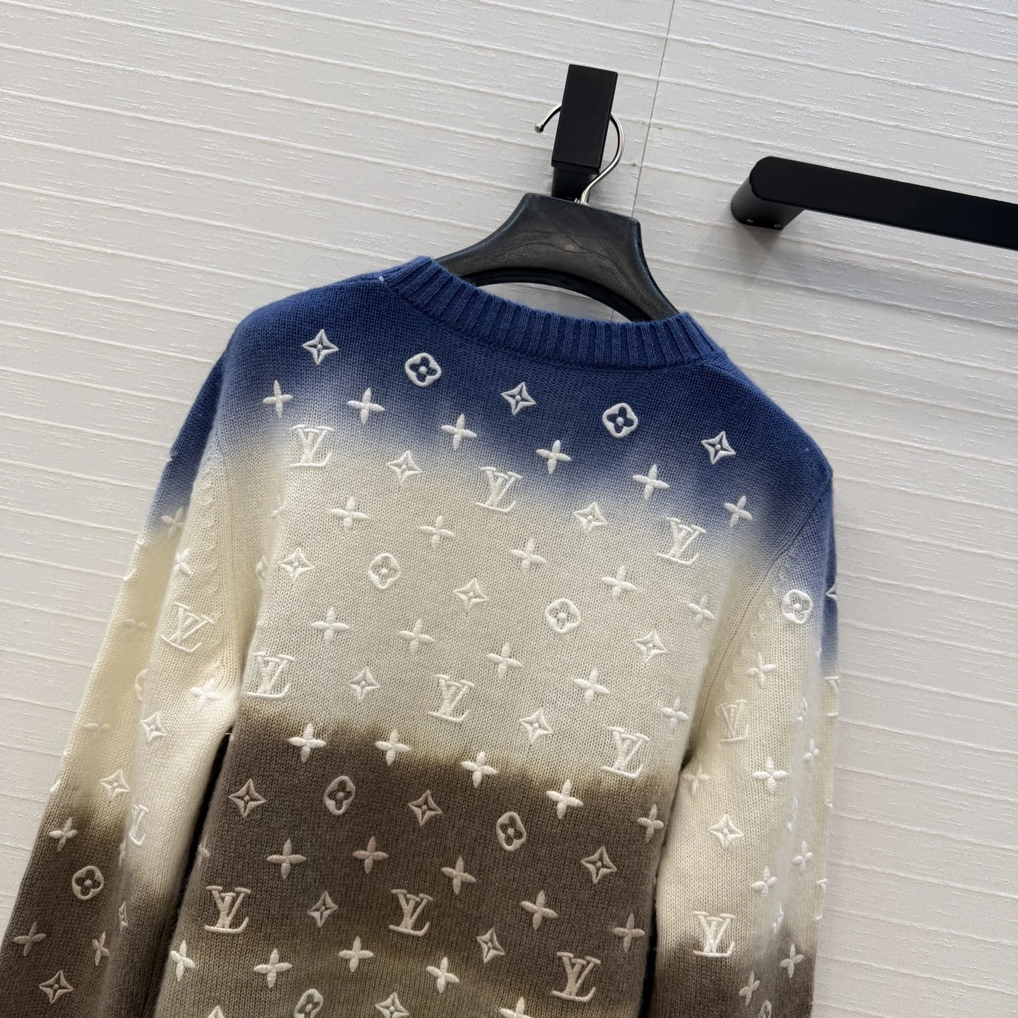 LV Sweaters Cashmere S-L E20202608041684 - Image 9
