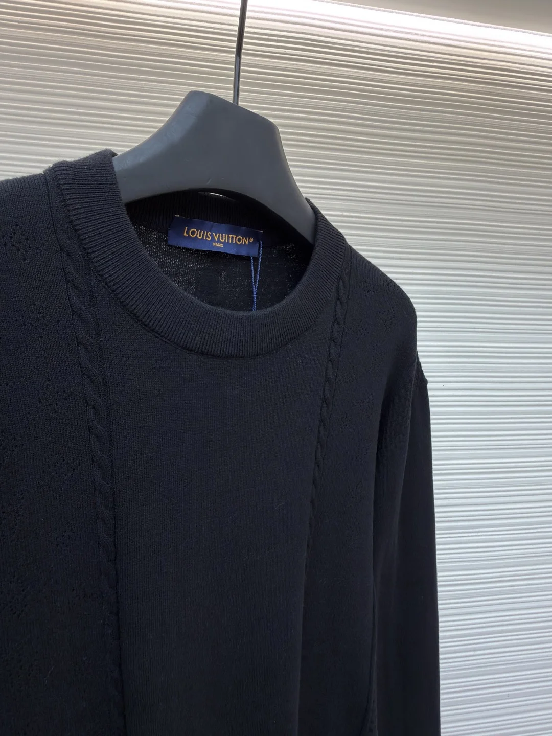 LV Sweaters Cotton Blend S-XL A90202608060388 - Image 8