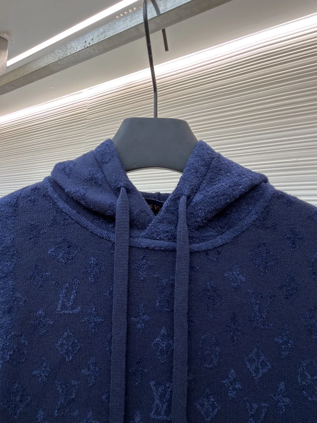 LV Sweaters Cotton Blend S-XL B40202608060260 - Image 3