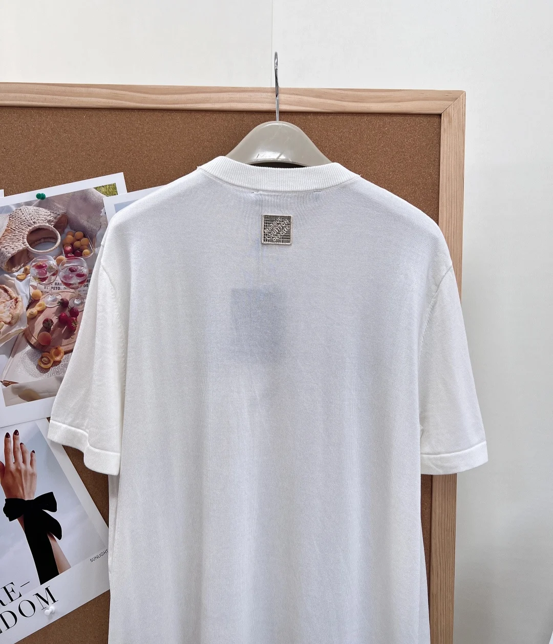 LV Sweaters Cotton S-M-L B35202608042316 - Image 2