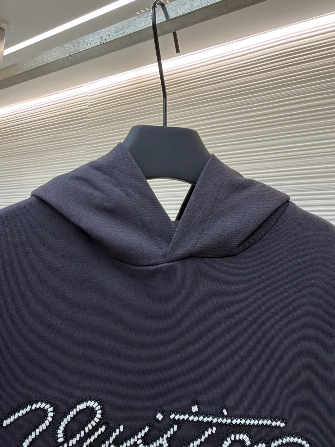 LV Sweaters Cotton S-M-L-XL A95202608060348 - Image 3